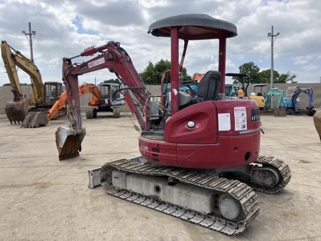 MINI EXCAVATOR — Auction (lot 8456-48)