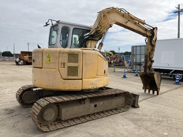 EXCAVATOR — Auction (lot 8456-49)