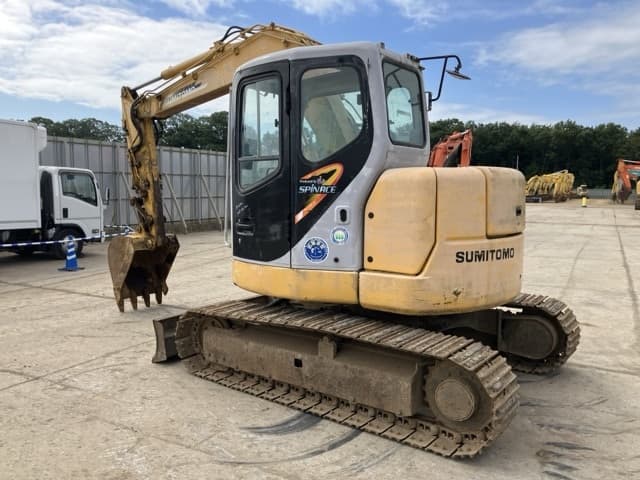 EXCAVATOR — Auction (lot 8456-49)