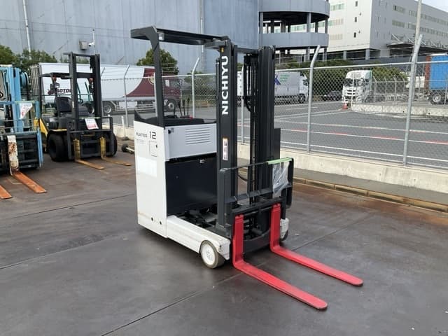 Reach Forklift — Auction (lot 8456-49002)