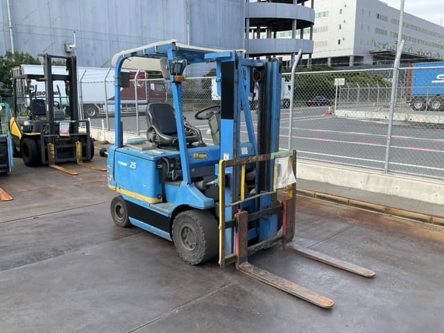 Battery Forklift — Auction (lot 8456-49003)
