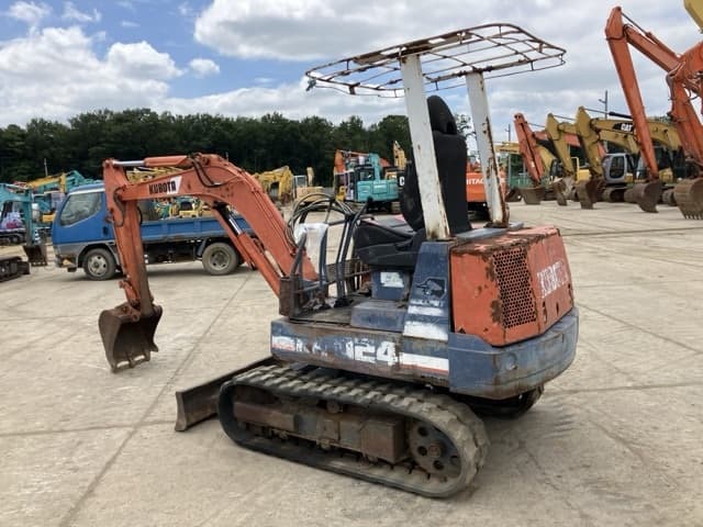 MINI EXCAVATOR — Auction (lot 8456-5)
