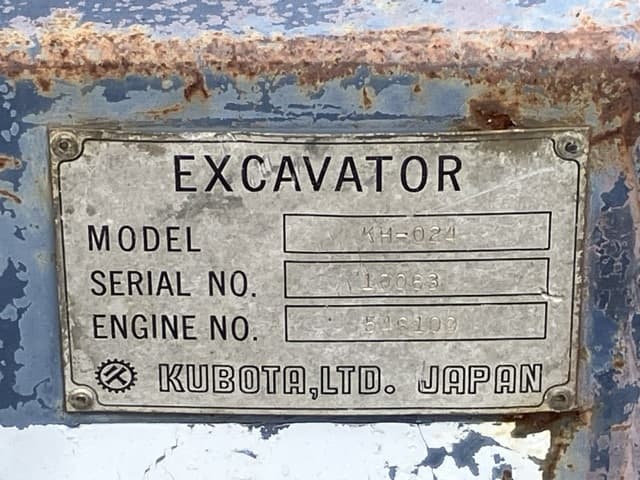 MINI EXCAVATOR — Auction (lot 8456-5)