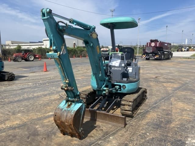 MINI EXCAVATOR — Auction (lot 8456-50001)