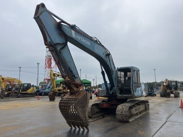 EXCAVATOR — Auction (lot 8456-50003)