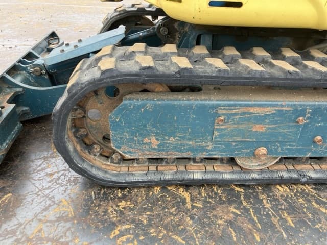 MINI EXCAVATOR — Auction (lot 8456-50006)