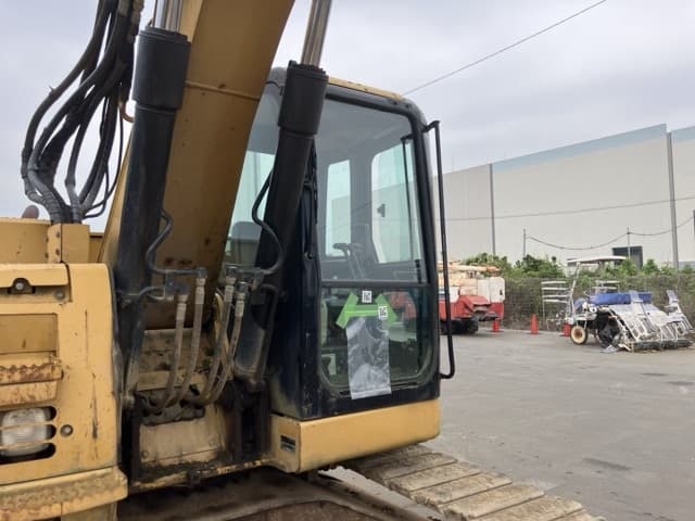 EXCAVATOR — Auction (lot 8456-50007)