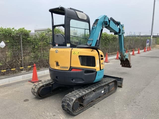 MINI EXCAVATOR — Auction (lot 8456-50008)