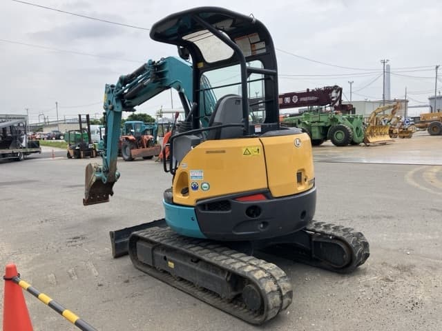 MINI EXCAVATOR — Auction (lot 8456-50008)