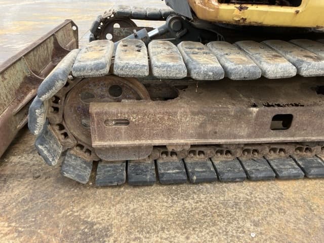EXCAVATOR — Auction (lot 8456-50009)