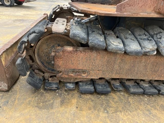 MINI EXCAVATOR — Auction (lot 8456-50010)