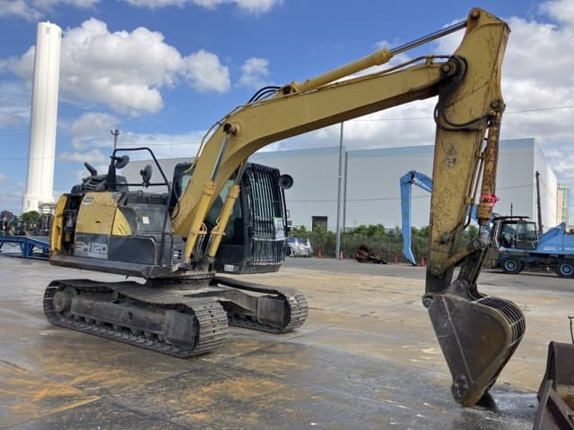 EXCAVATOR — Auction (lot 8456-50015)