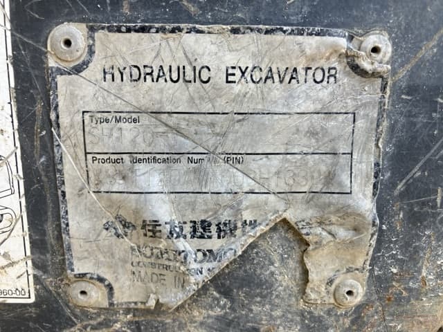 EXCAVATOR — Auction (lot 8456-50015)
