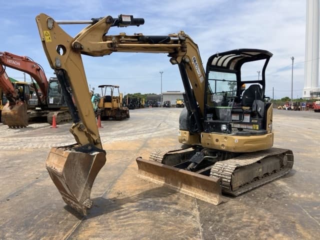 MINI EXCAVATOR — Auction (lot 8456-50020)