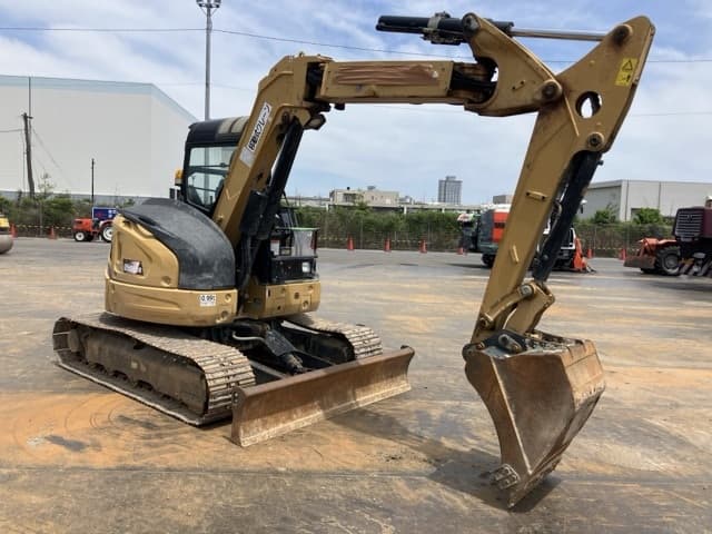 MINI EXCAVATOR — Auction (lot 8456-50020)