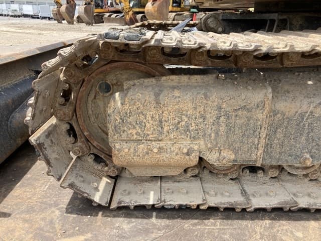 MINI EXCAVATOR — Auction (lot 8456-50020)