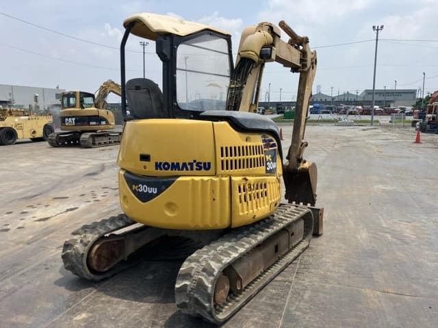 MINI EXCAVATOR — Auction (lot 8456-50023)