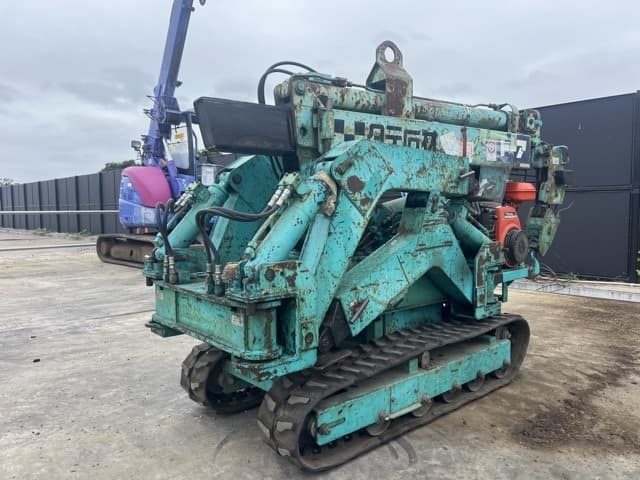 MINI CRAWLER CRANE — Auction (lot 8456-51)