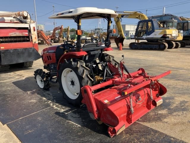 Tractor — Auction (lot 8456-51003)
