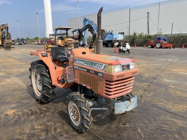 Tractor — Auction (lot 8456-51014)