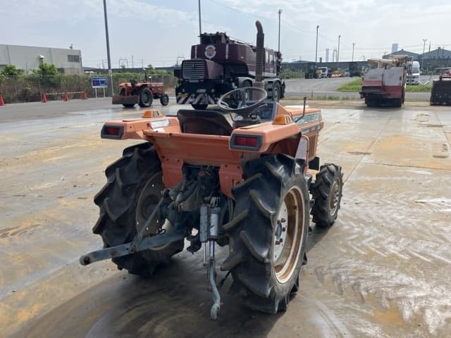 Tractor — Auction (lot 8456-51014)