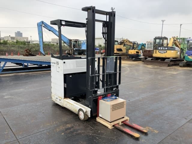 Reach Forklift — Auction (lot 8456-52003)