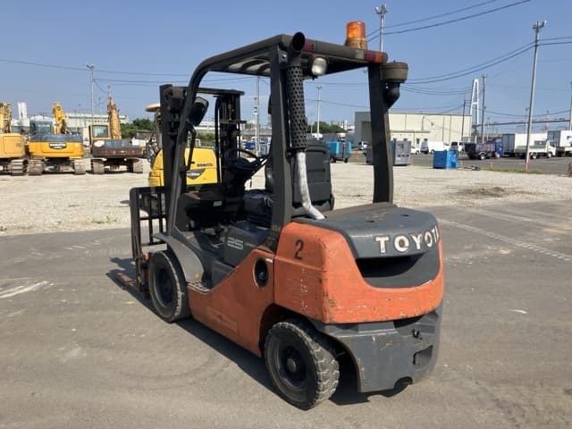 Forklift — Auction (lot 8456-52008)