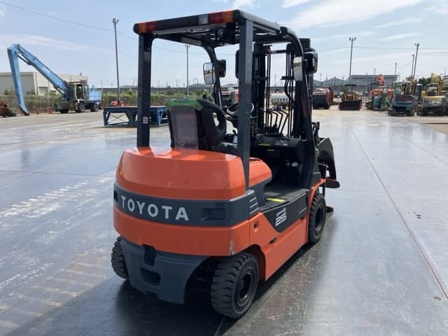 Battery Forklift — Auction (lot 8456-52012)