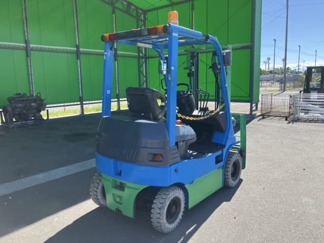 Battery Forklift — Auction (lot 8456-52017)