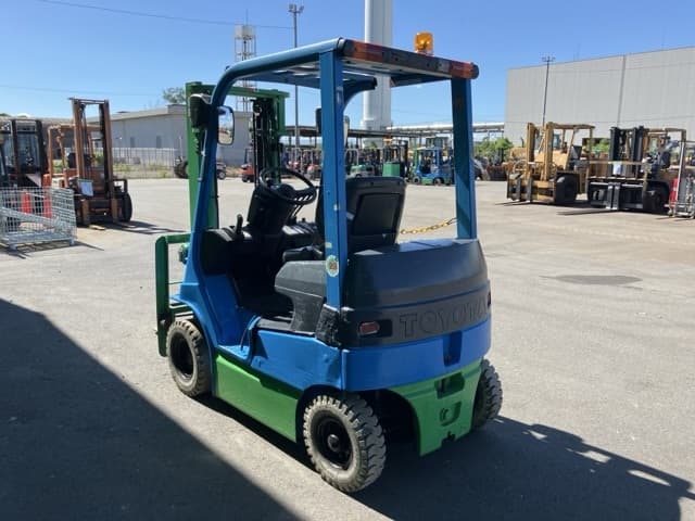 Battery Forklift — Auction (lot 8456-52017)