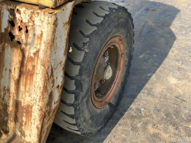 Forklift — Auction (lot 8456-52023)
