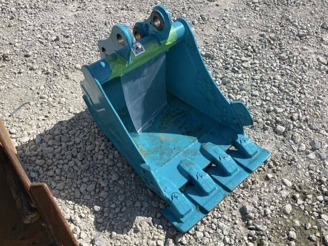 Bucket — Auction (lot 8456-53011)