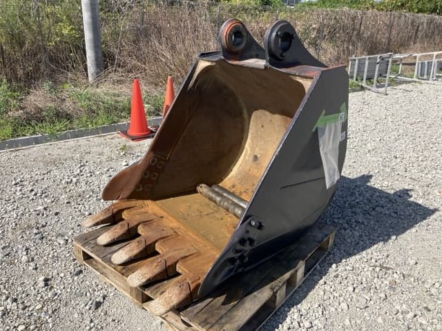 Bucket — Auction (lot 8456-53012)