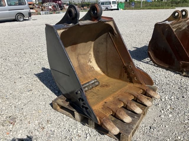 Bucket — Auction (lot 8456-53012)