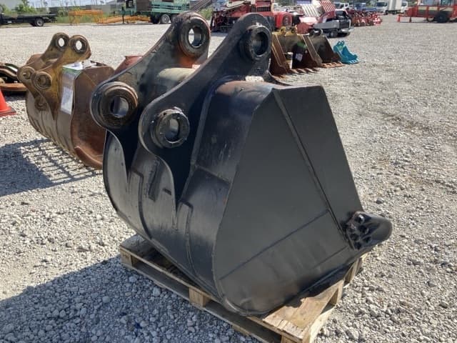 Bucket — Auction (lot 8456-53012)
