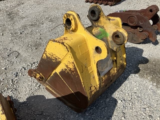 Bucket — Auction (lot 8456-53013)