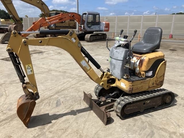MINI EXCAVATOR — Auction (lot 8456-57)