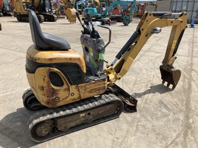 MINI EXCAVATOR — Auction (lot 8456-57)