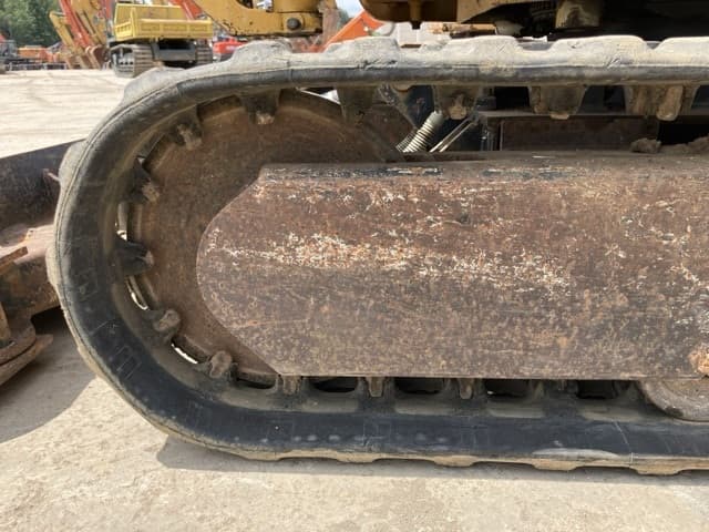 MINI EXCAVATOR — Auction (lot 8456-57)