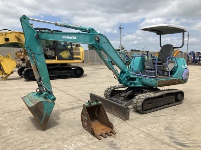 MINI EXCAVATOR — Auction (lot 8456-58)