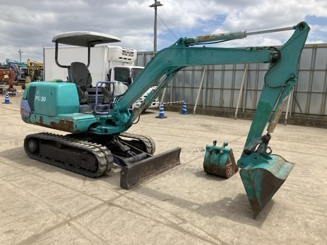 MINI EXCAVATOR — Auction (lot 8456-58)
