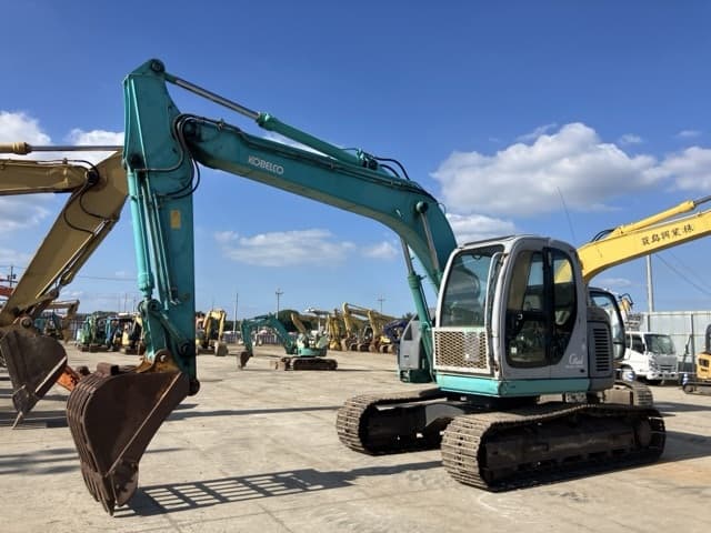 EXCAVATOR — Auction (lot 8456-62)