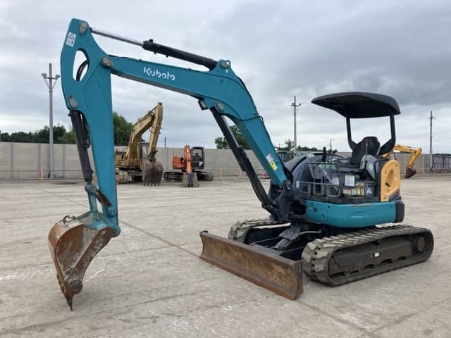 MINI EXCAVATOR — Auction (lot 8456-63)