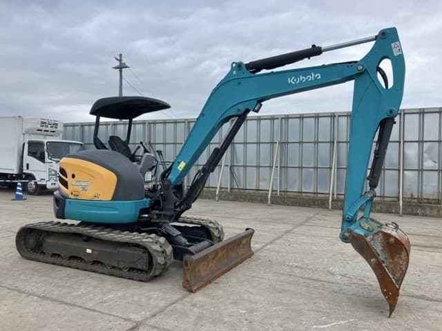 MINI EXCAVATOR — Auction (lot 8456-63)