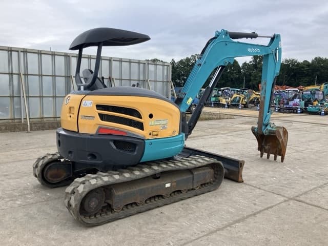 MINI EXCAVATOR — Auction (lot 8456-63)