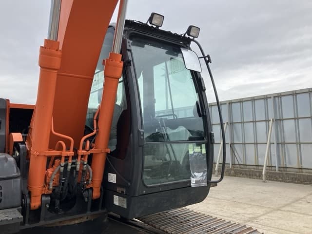 EXCAVATOR — Auction (lot 8456-65)