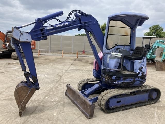 MINI EXCAVATOR — Auction (lot 8456-66)