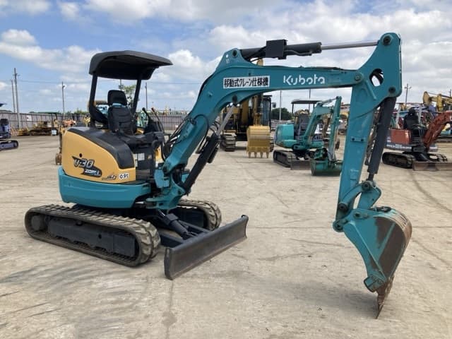 MINI EXCAVATOR — Auction (lot 8456-67)