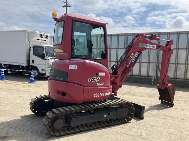 MINI EXCAVATOR — Auction (lot 8456-7)