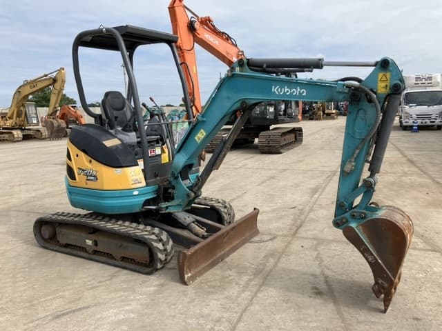 MINI EXCAVATOR — Auction (lot 8456-71)